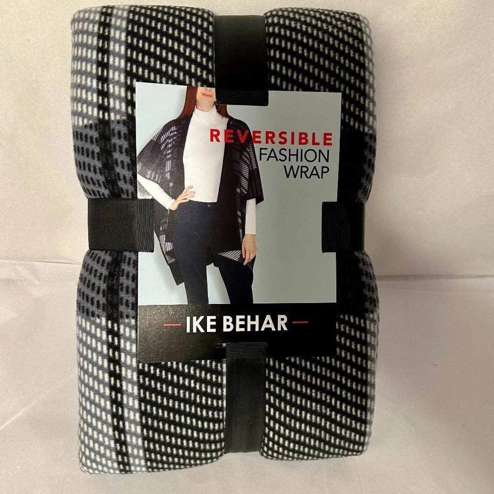 Ike Behar Reversible Fashion Wrap With High Pile Fleece One Size Soft Warm (NEW)